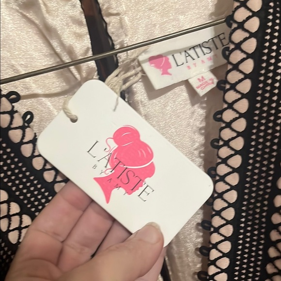 L'ATISTE Black and White Mini Dress Medium - Picture 3 of 7